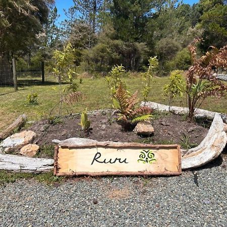 Вилла Ruru Tiny House By Tiny Away Rangihaeata Экстерьер фото